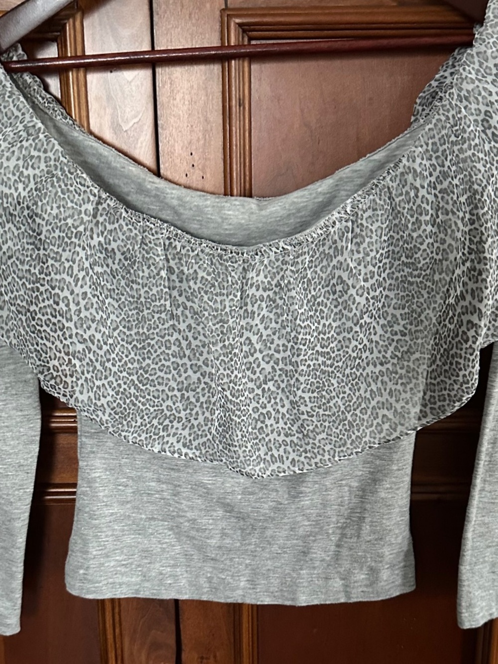 Drennen Charcoal Gray Off Shoulder Crop Long Sleeve Top Size S NWOT